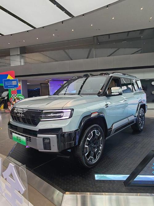 成都锦江区新隆辉企业管理咨询比亚迪方程豹硬派越野的爆款，英菲尼迪35周年与你共成长